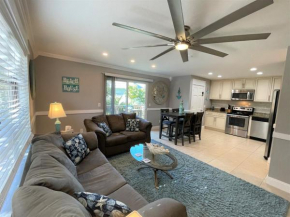 Stylish and Modern 2 bedroom, 2 bathroom. The Mermaid Suite.
